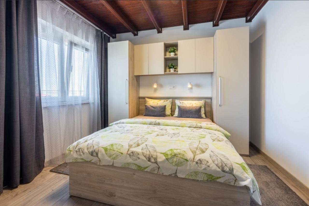 Apartments Lino Selce Exterior photo